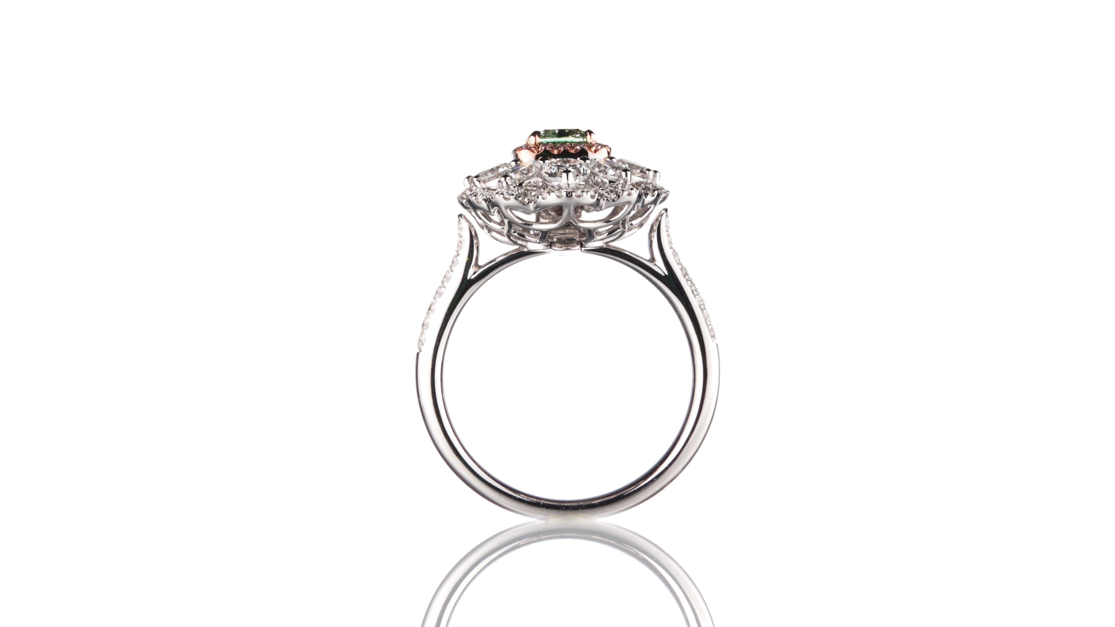  GIA-zertifizierter 0,62 Karat natürlicher Fancy Hellgelber Grüner Diamantring 18KT Ring im Angebot 2
