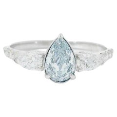 Anello con diamante certificato GIA da 0,67 carati di colore blu molto chiaro (indeterminato) con purezza SI1
