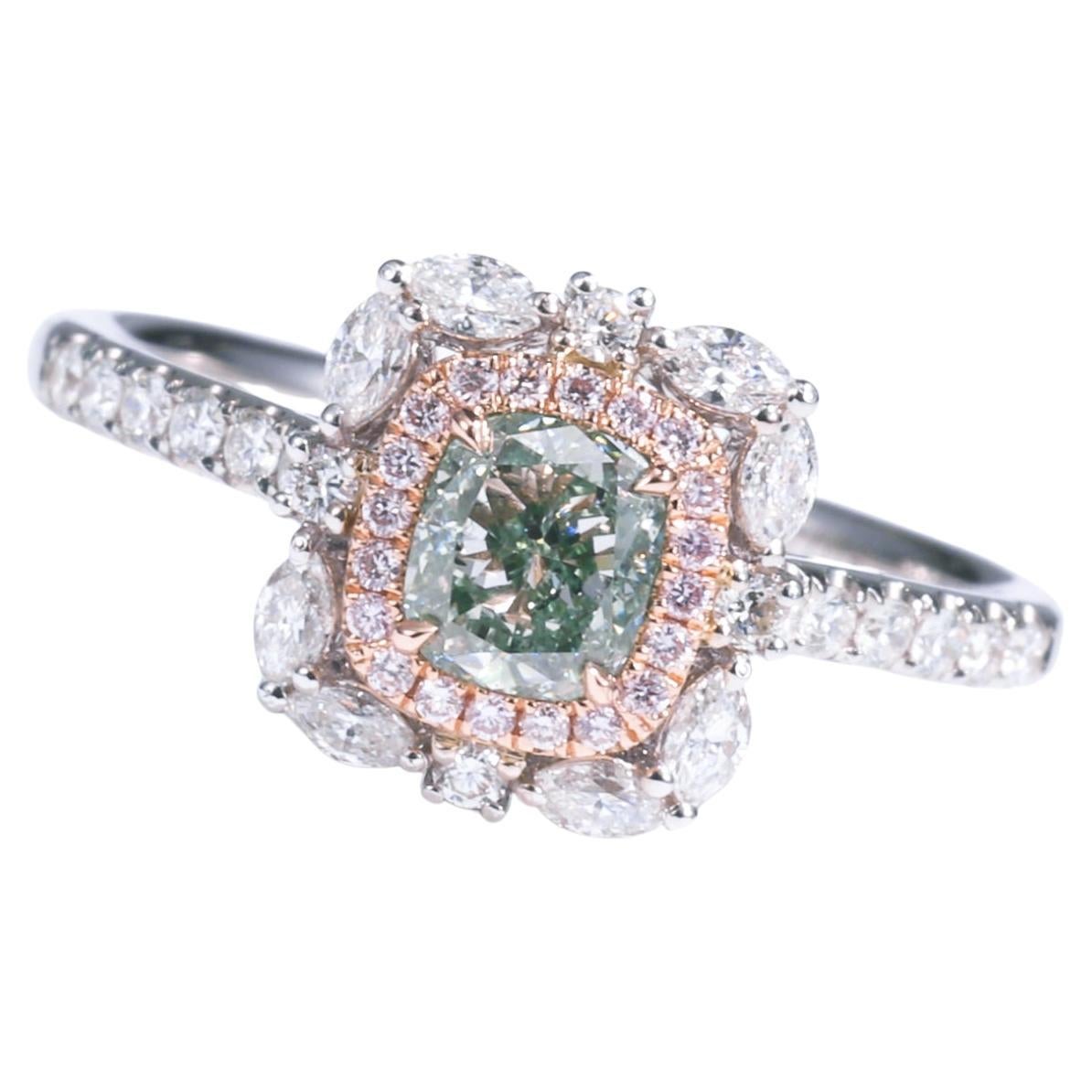 Bague 18 carats certifiée GIA, diamant vert fantaisie naturel de forme coussin de 0,67 carat