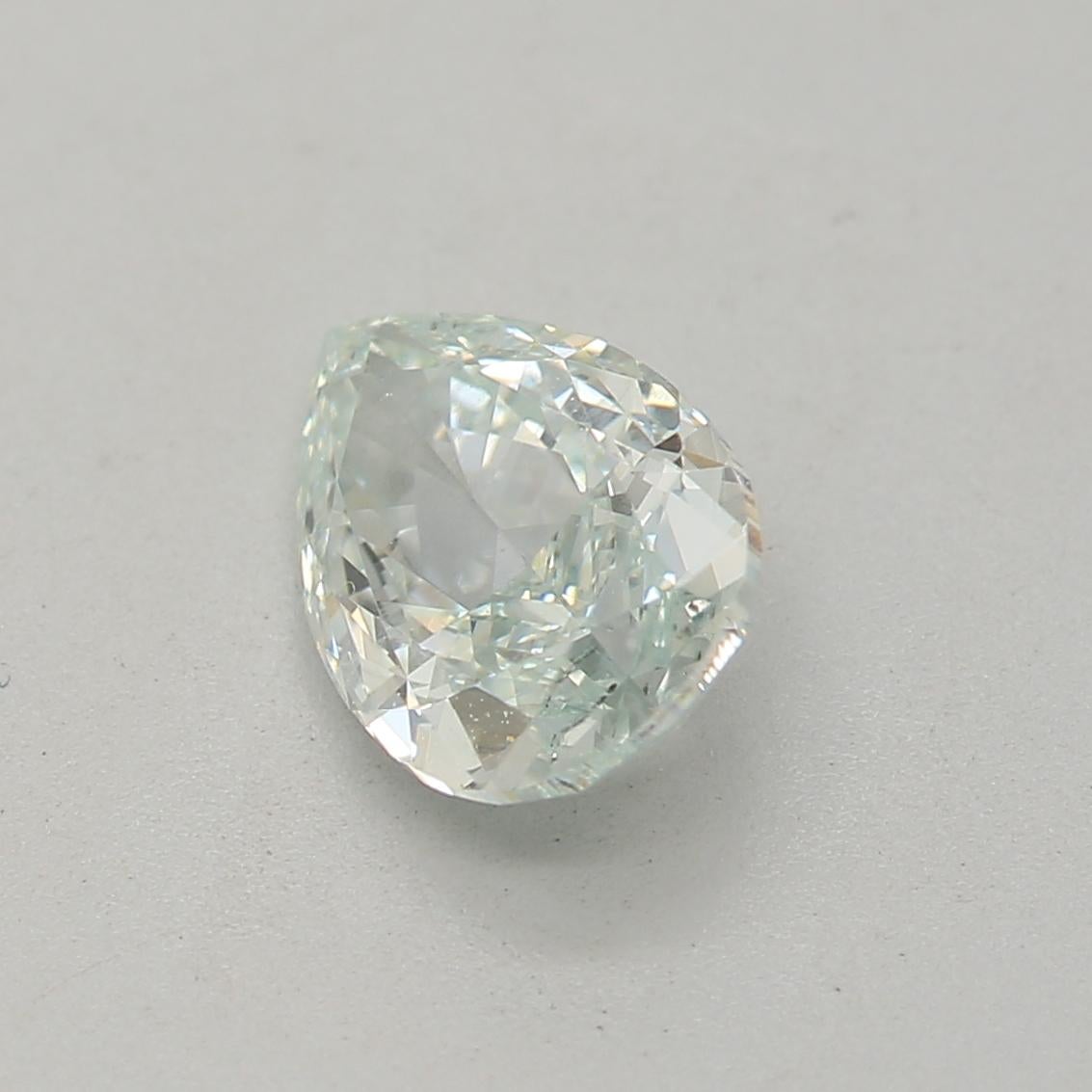 Diamante certificado por el GIA de 0,68 quilates de fantasía verde azulado claro con pureza SI1 Corte pera en venta