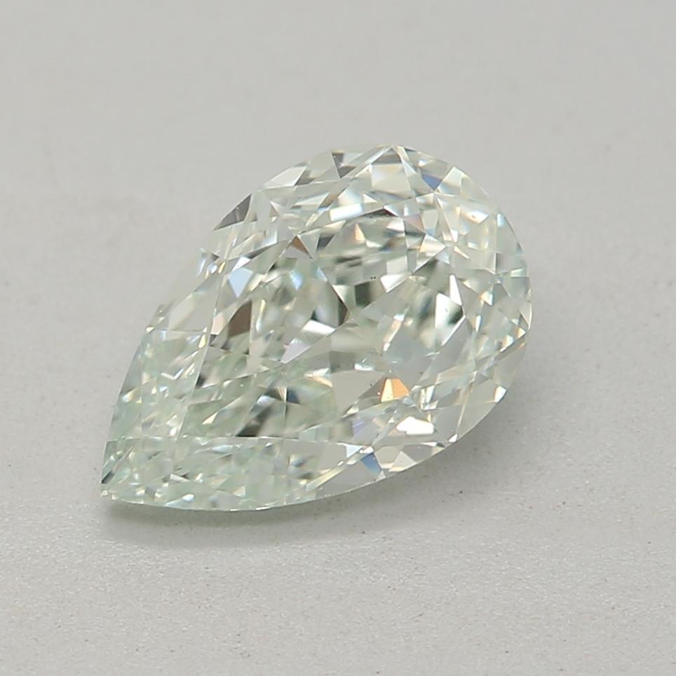Certificato: GIA 
Numero del rapporto: 7386398643
Forma e taglio: Pera
Peso in carati: 0,69 carati
Misure: 7.15 x 4.66 x 2.85 mm
Grado di colore: Verde chiaro

CARATTERISTICHE DEL DIAMANTE:

Questo diamante verde chiaro è un diamante raro e