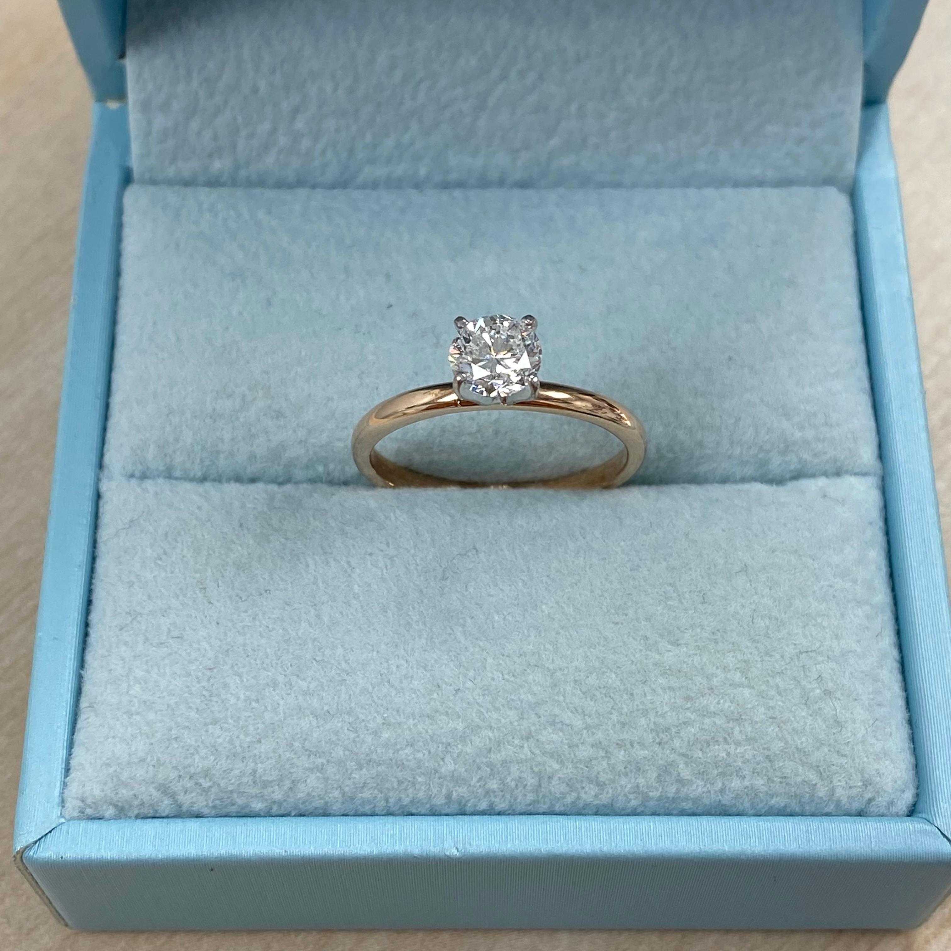 GIA Certified 0.69 Carat Round Diamond Solitaire Engagement Ring 14K Rose Gold For Sale 1
