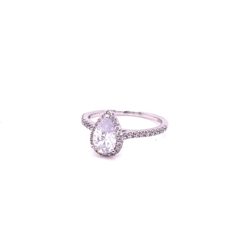 For Sale:  GIA Certified 0.7 Carat Pear shape Diamond Ring in Platinum 2