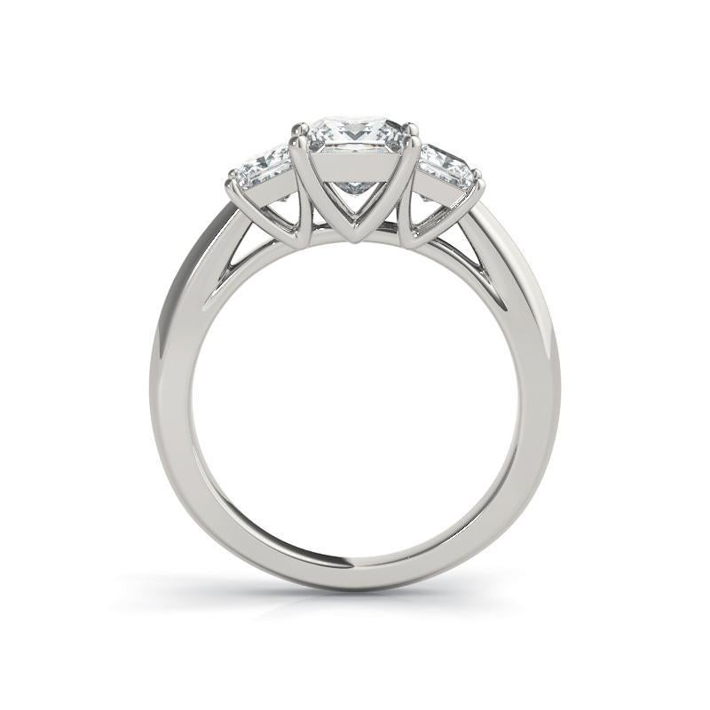 Taille princesse Bague en platine classique à trois pierres, certifiée GIA, 0,7 carat, taille princesse en vente