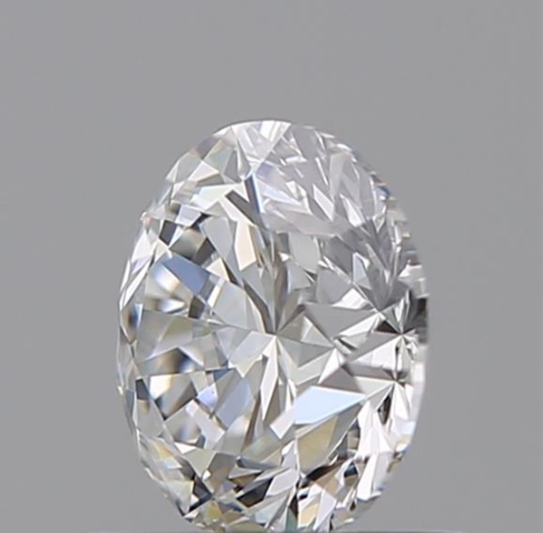 Taglio rotondo Diamante certificato GIA da 0,70 carati con colore E e purezza VS1 in vendita