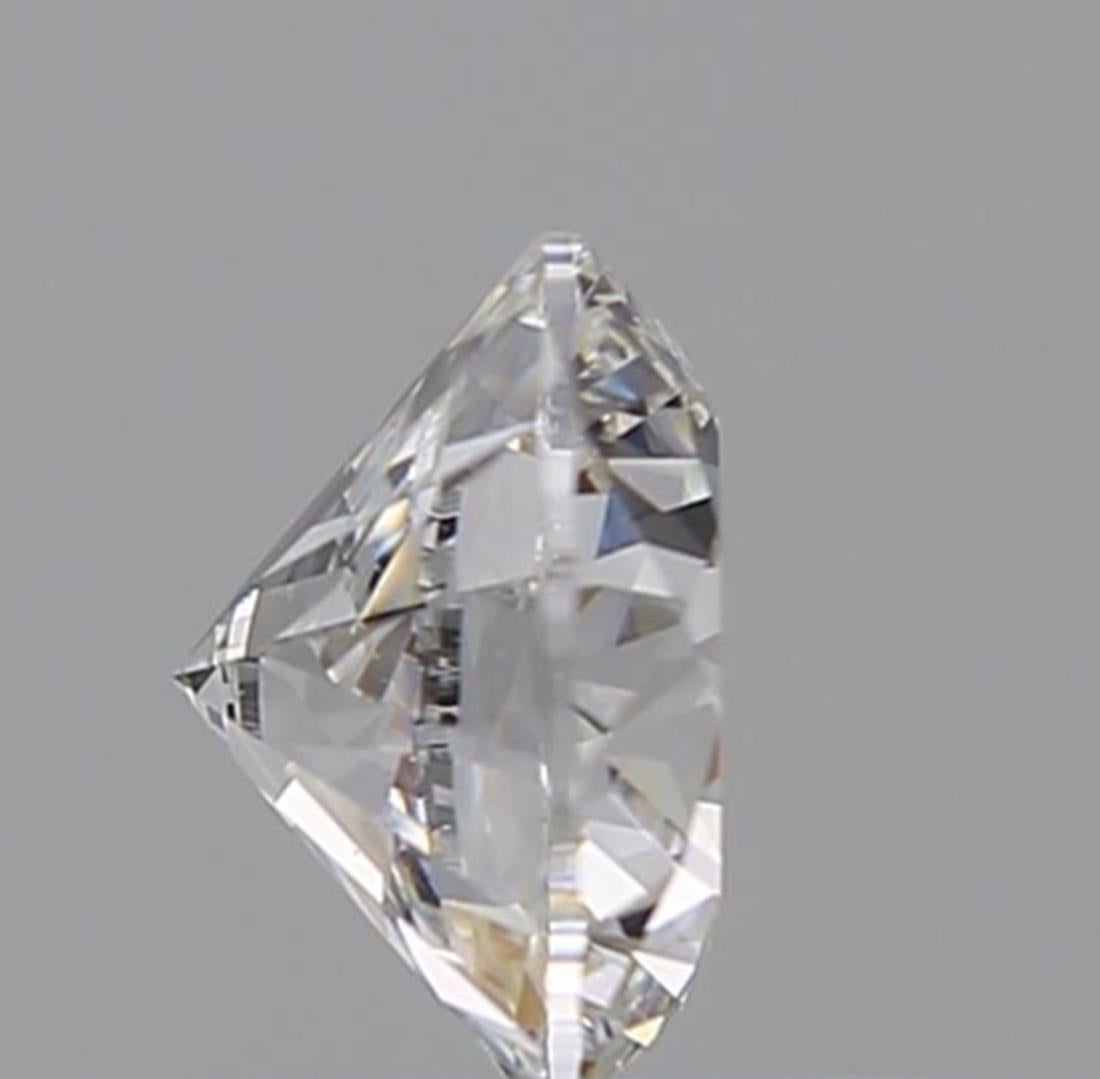Diamante certificato GIA da 0,70 carati con colore E e purezza VS1 in vendita 1