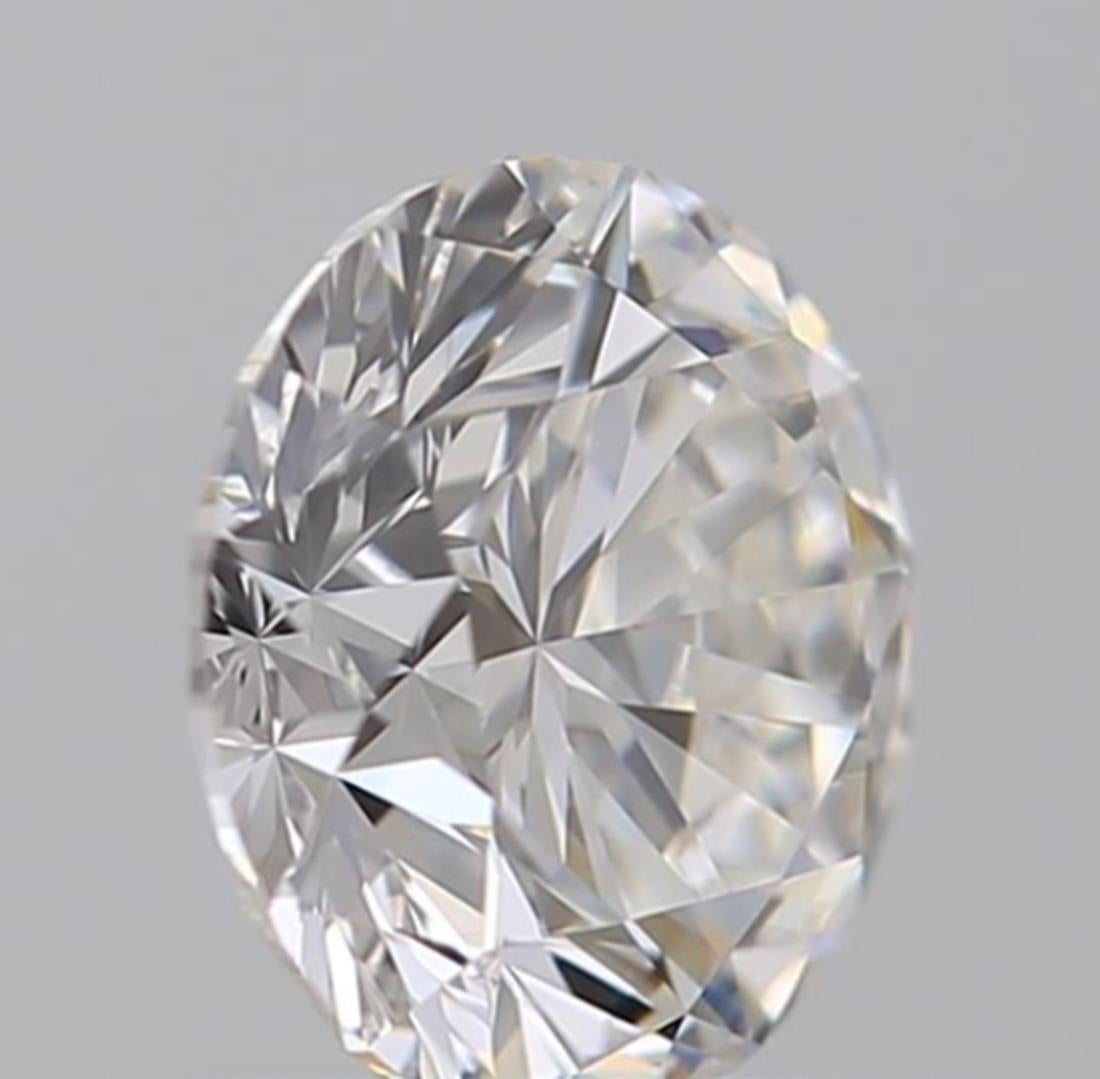 Diamante certificato GIA da 0,70 carati con colore F e purezza VS1 in vendita 2