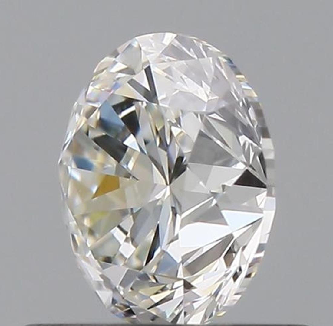 Round Cut GIA Certified 0.70 Carat F Colour VVS1 Clarity Diamond For Sale