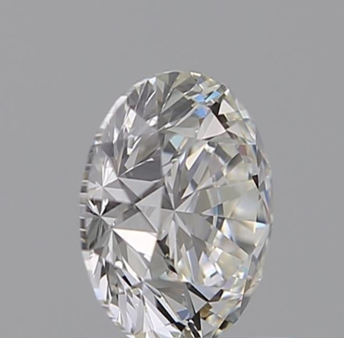 GIA Certified 0.70 Carat F Colour VVS2 Clarity Diamond For Sale 2
