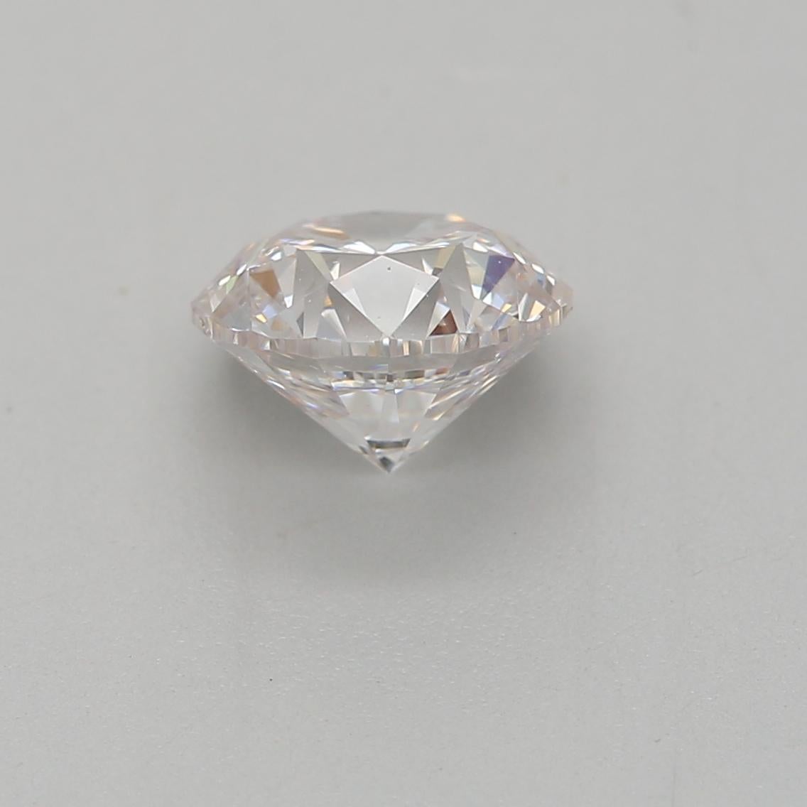 GIA Certified 0.70 Carat Faint Pink SI2 Clarity Diamond In New Condition For Sale In บางรัก, TH