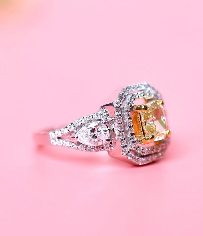 GIA Certified 0.70 Carat Fancy Light Brownish Yellow Diamond 18K Gold Ring For Sale 1