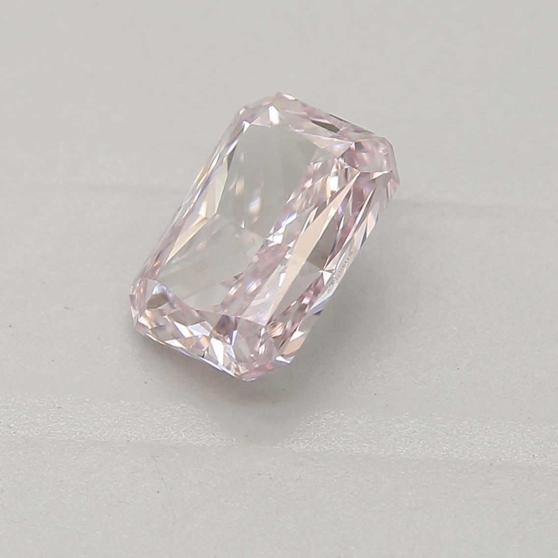 GIA-zertifizierter 0,70 Karat Fancy Lila Rosa VS2 Reinheit Diamant (Radiantschliff) im Angebot