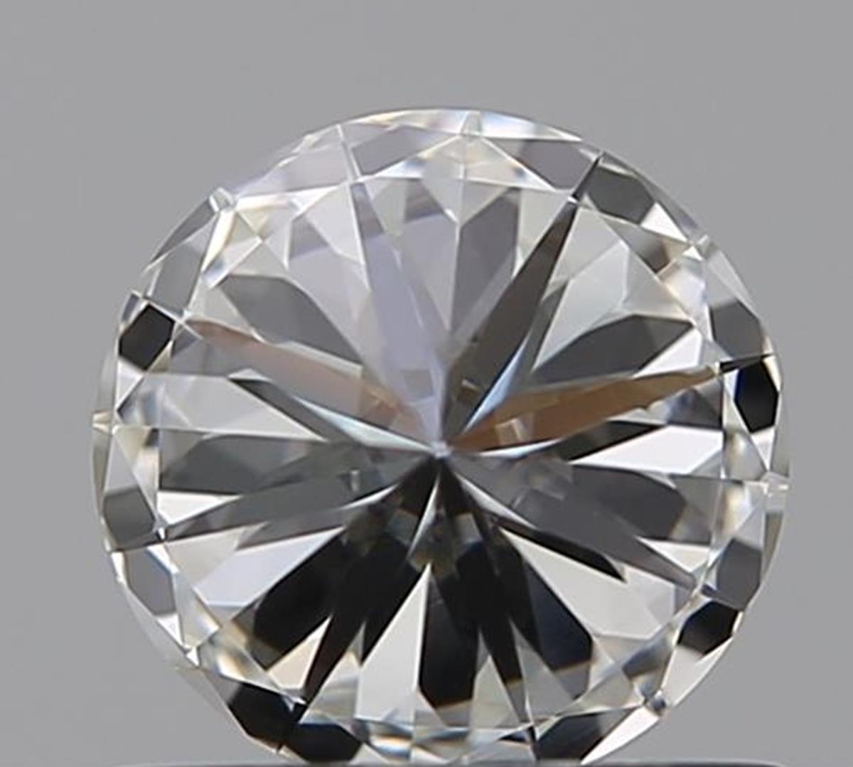 Diamante certificado por GIA de 0,70 quilates, color G y claridad VVS1 en Nuevo estado para la venta en บางรัก, TH