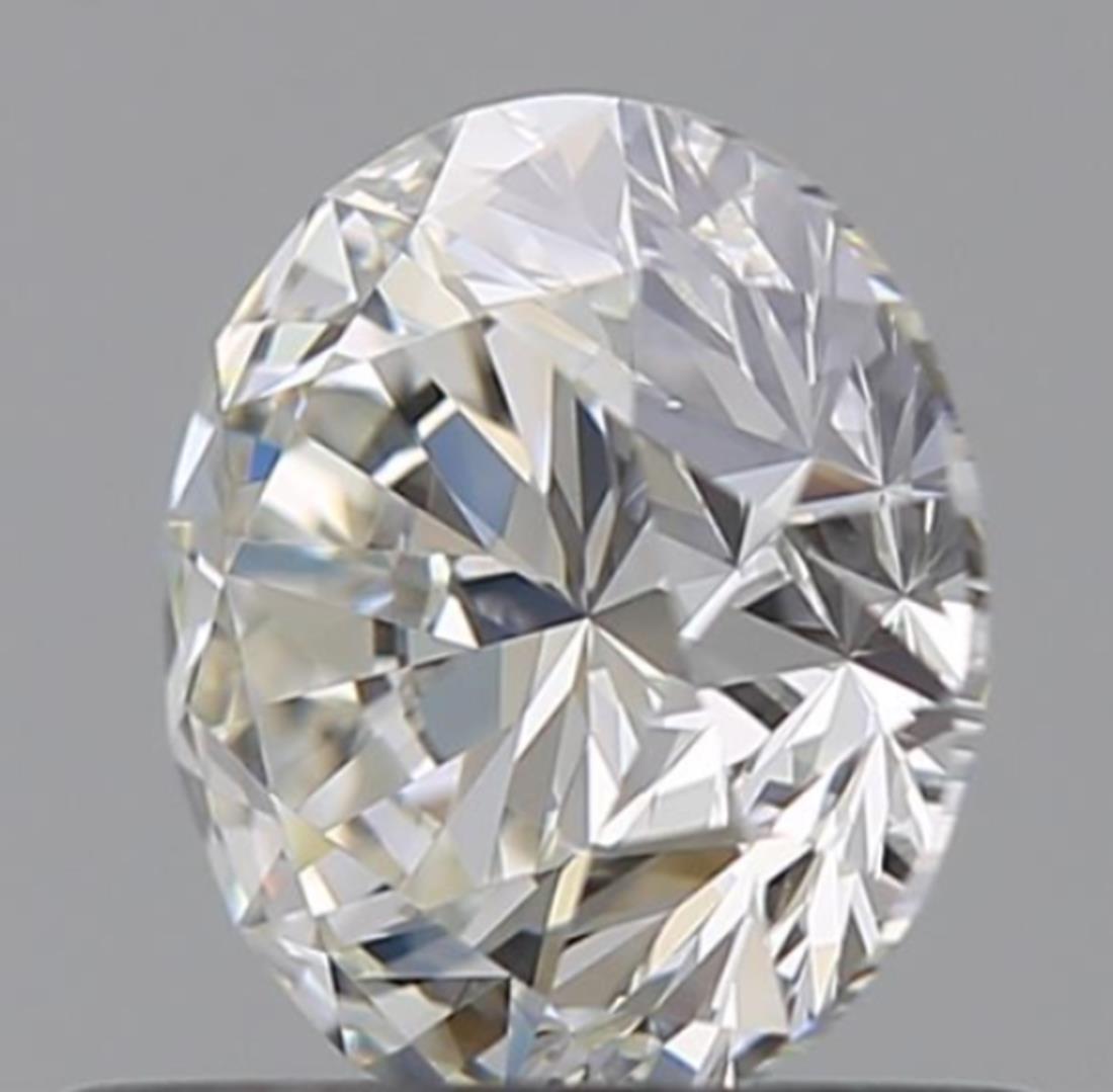 Round Cut GIA Certified 0.70 Carat H Colour VVS1 Clarity Diamond For Sale