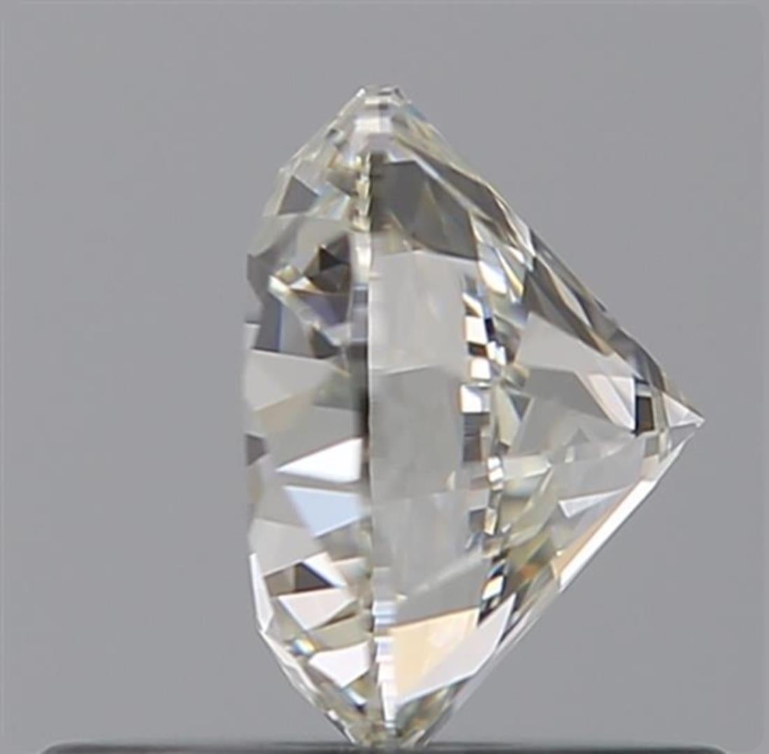 GIA Certified 0.70 Carat H Colour VVS1 Clarity Diamond In New Condition For Sale In บางรัก, TH