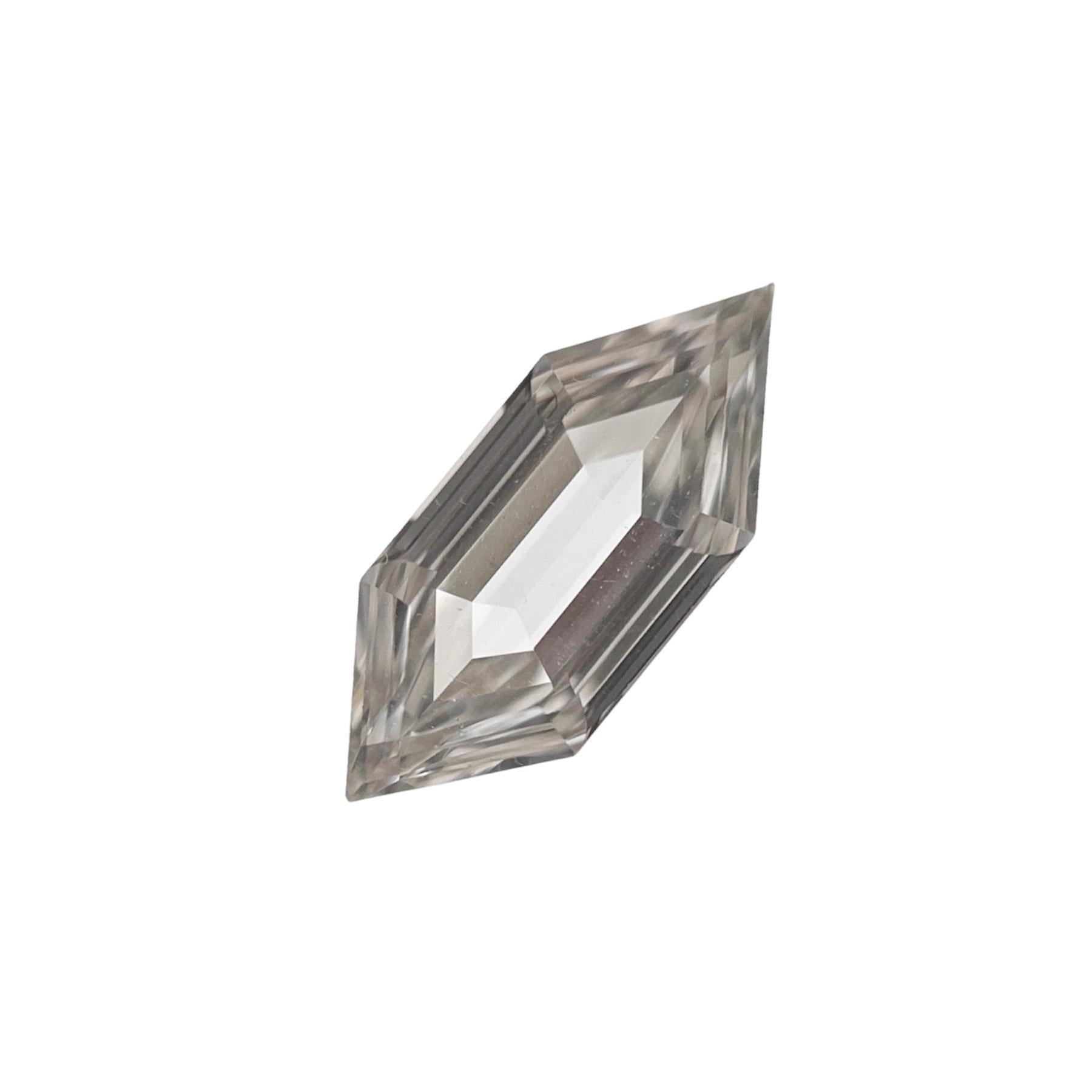 ITEM DESCRIPTION

ID #: NYC57476
Stone Shape: Hexagonal 
Diamond Weight: 0.70 Carat
Clarity: VS2
Color: L
Cut:	Excellent
Measurements: 9.82x 4.21x 2.22mm
Depth %: 52.60%
Table %: 	58%
Symmetry: Very
Polish: Good
Fluorescence: None
Certifying Lab:
