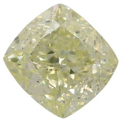 Diamante amarillo verdoso claro SI1 de 0,70 quilates certificado por GIA