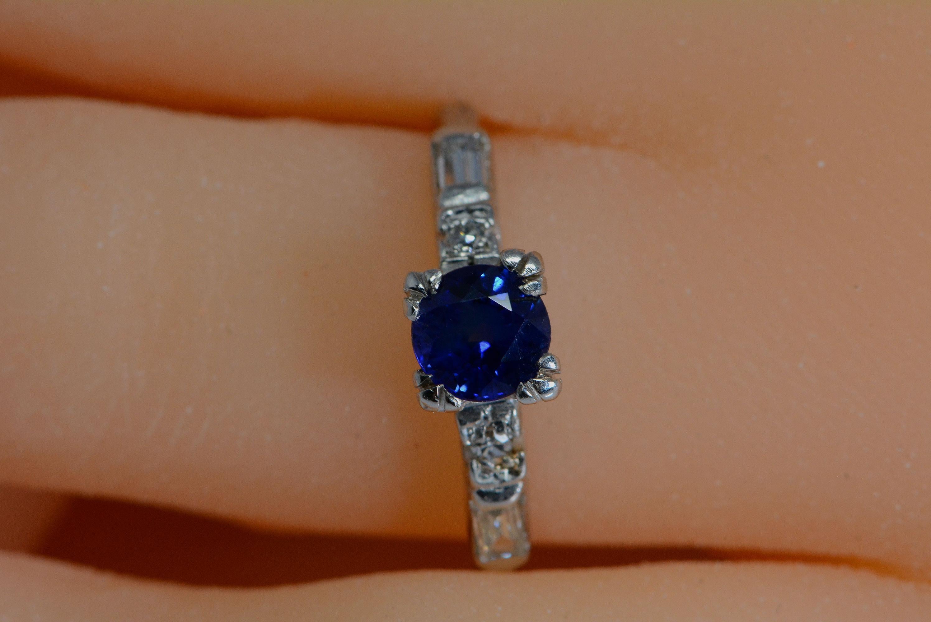 GIA Certified 0.70 Carat Madagascar Sapphire and Diamond Platinum Ring For Sale 2