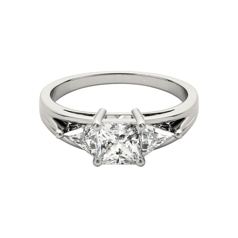 Anillo de diamantes Este-Oeste Trillón Princesa de 0,70 quilates certificado por GIA