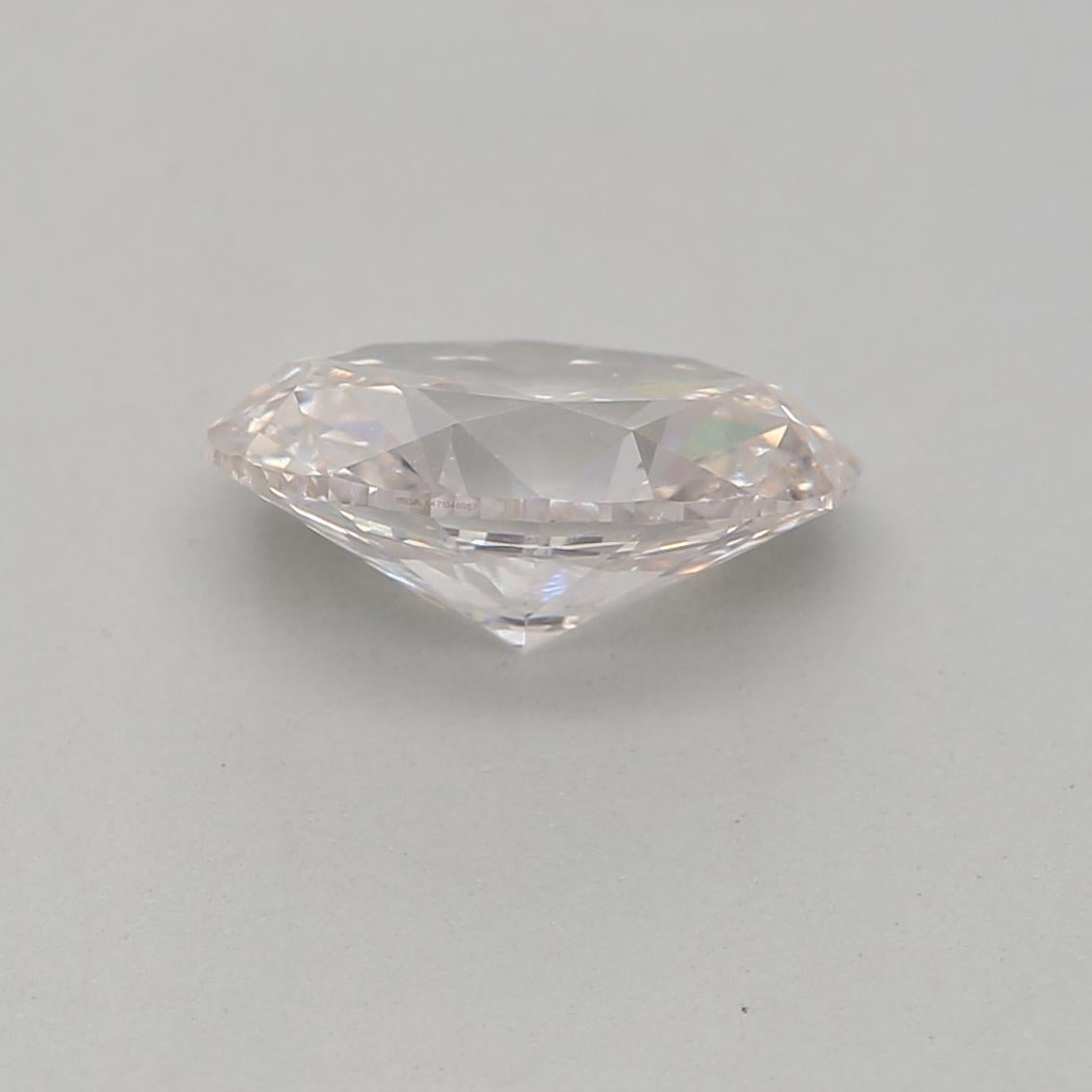 Diamante certificado por el GIA de 0,70 quilates de color rosa muy claro y claridad SI1 en Nuevo estado para la venta en บางรัก, TH