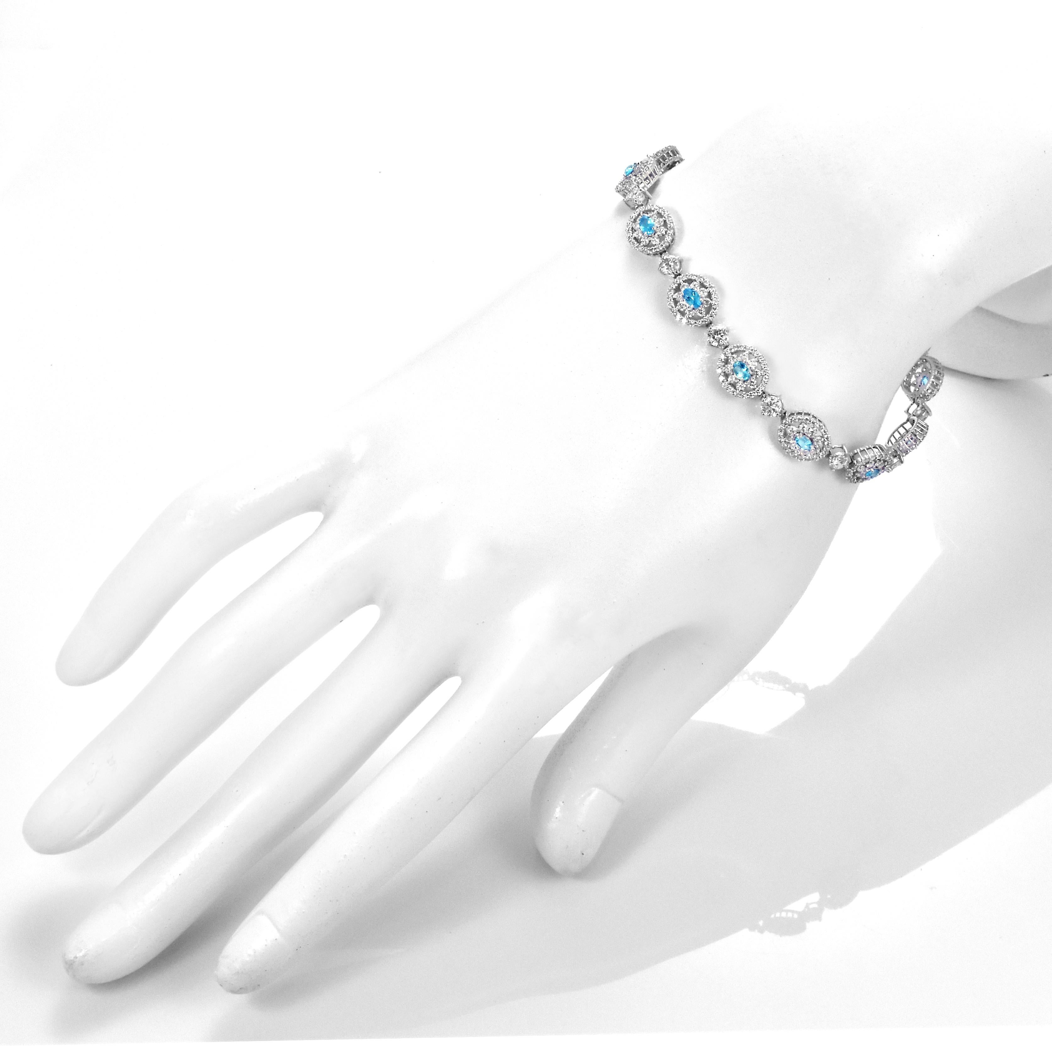 GIA-zertifiziertes Armband aus Platin mit 0,70 Karat brasilianischem Paraiba und Diamanten aus Platin Damen im Angebot