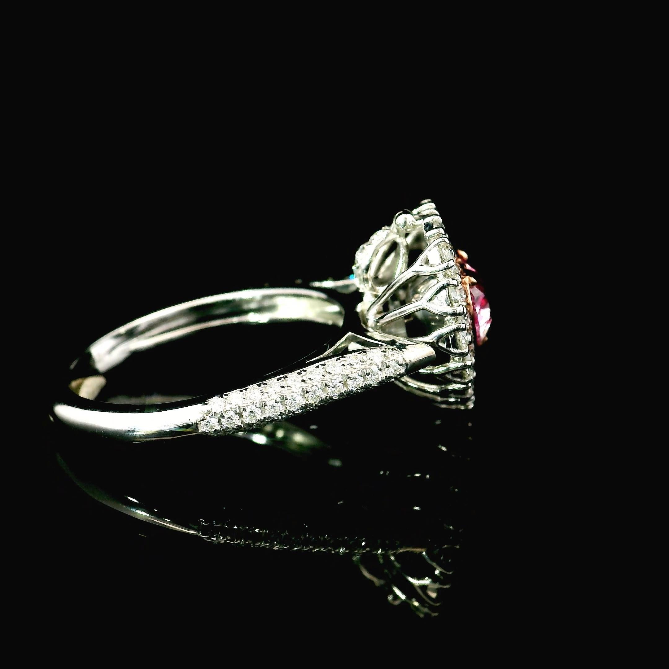 Anello con diamante certificato GIA da 0,71 carati di colore rosa tenue con chiarezza VS2 in vendita 2