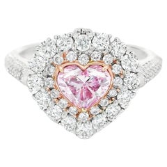 Anello con diamante certificato GIA da 0,71 carati di colore rosa tenue con chiarezza VS2