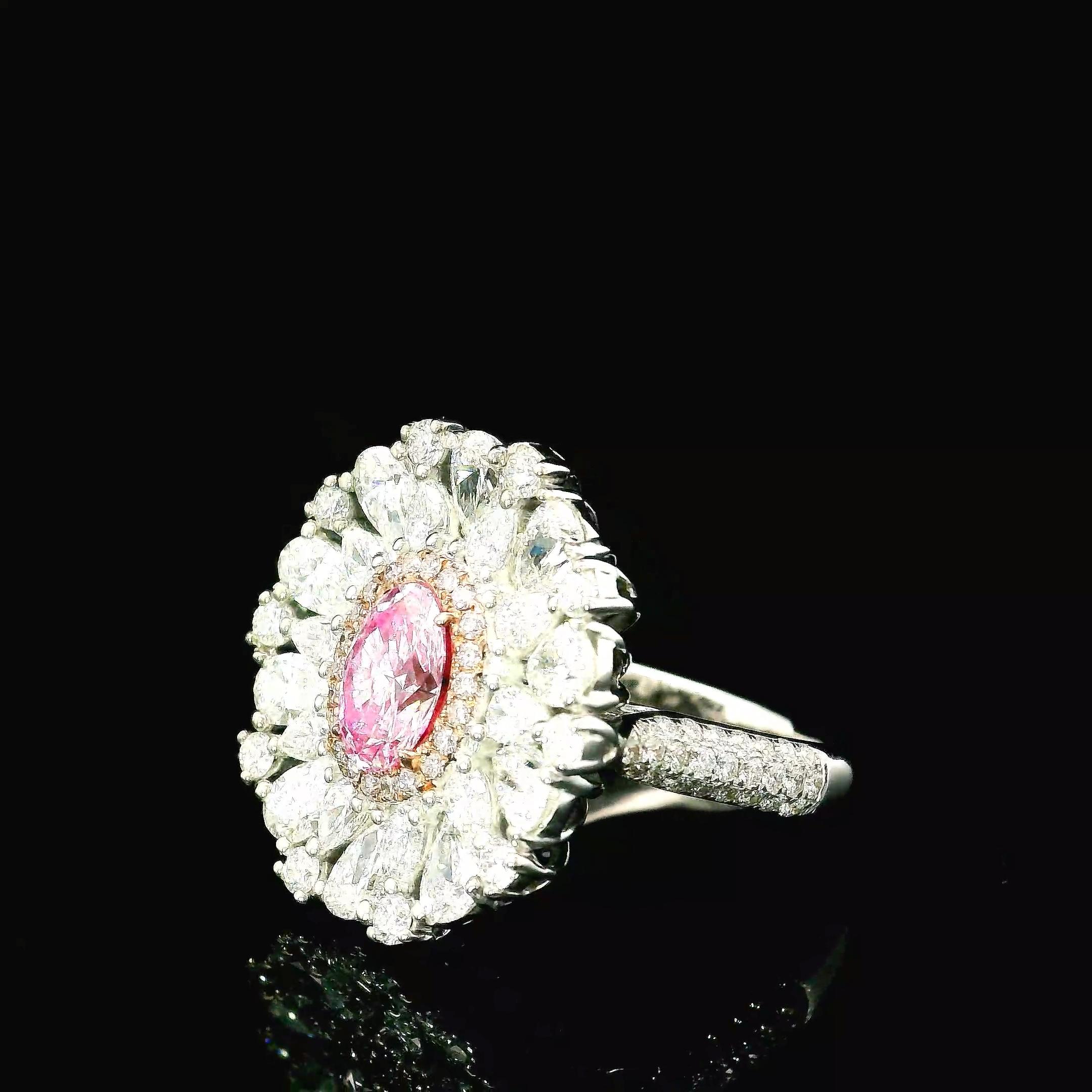 GIA Certified 0.71 Carat Faint Pinkish Brown VS2 Clarity Diamond Ring In New Condition For Sale In บางรัก, TH