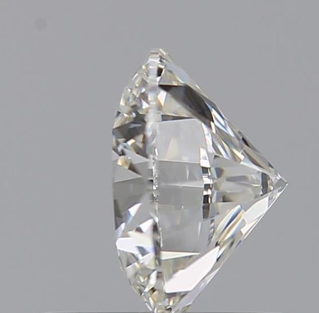 GIA Certified 0.71 Carat G Colour VVS1 Clarity Diamond In New Condition For Sale In บางรัก, TH
