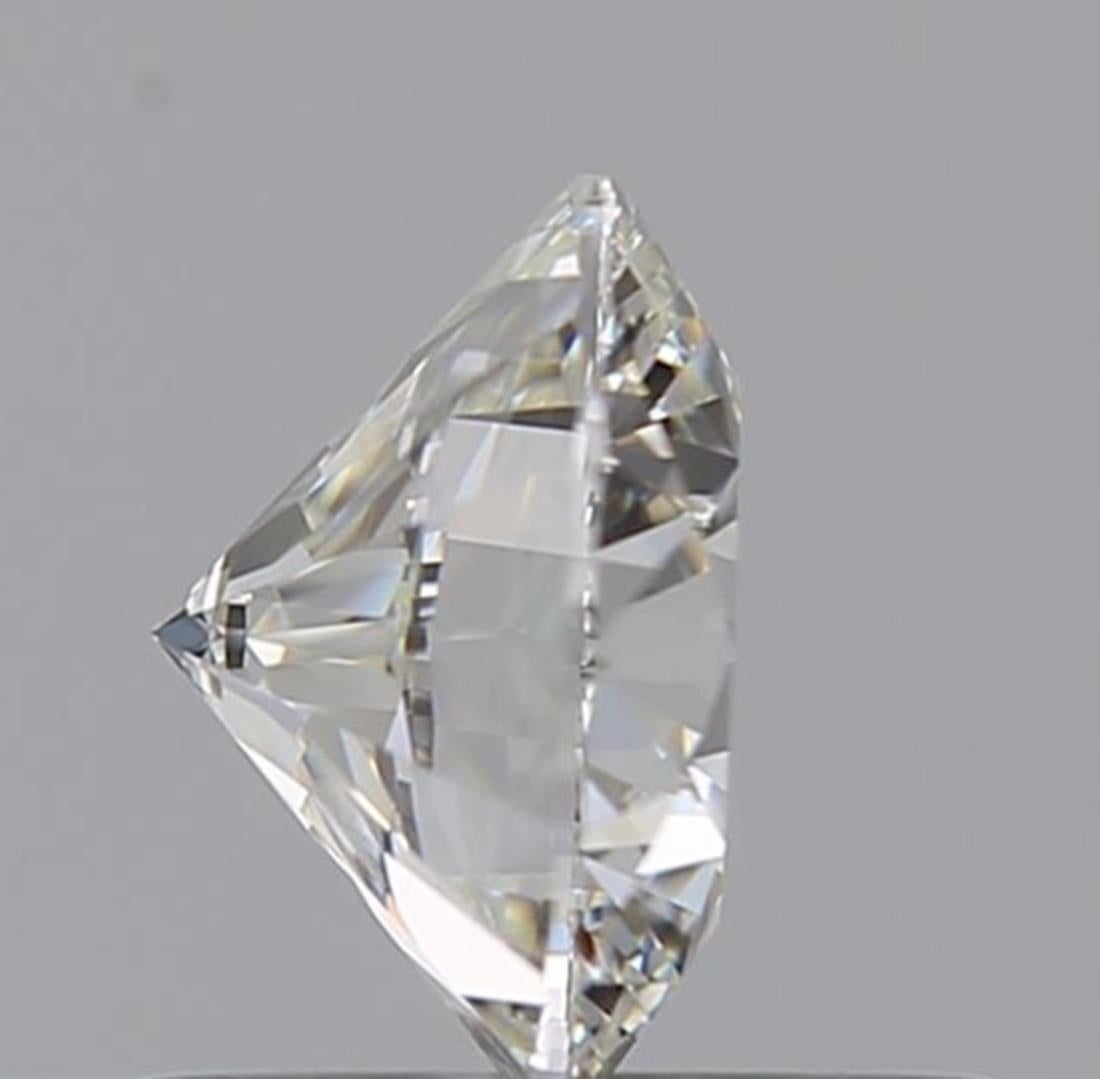 GIA Certified 0.71 Carat G Colour VVS1 Clarity Diamond For Sale 1