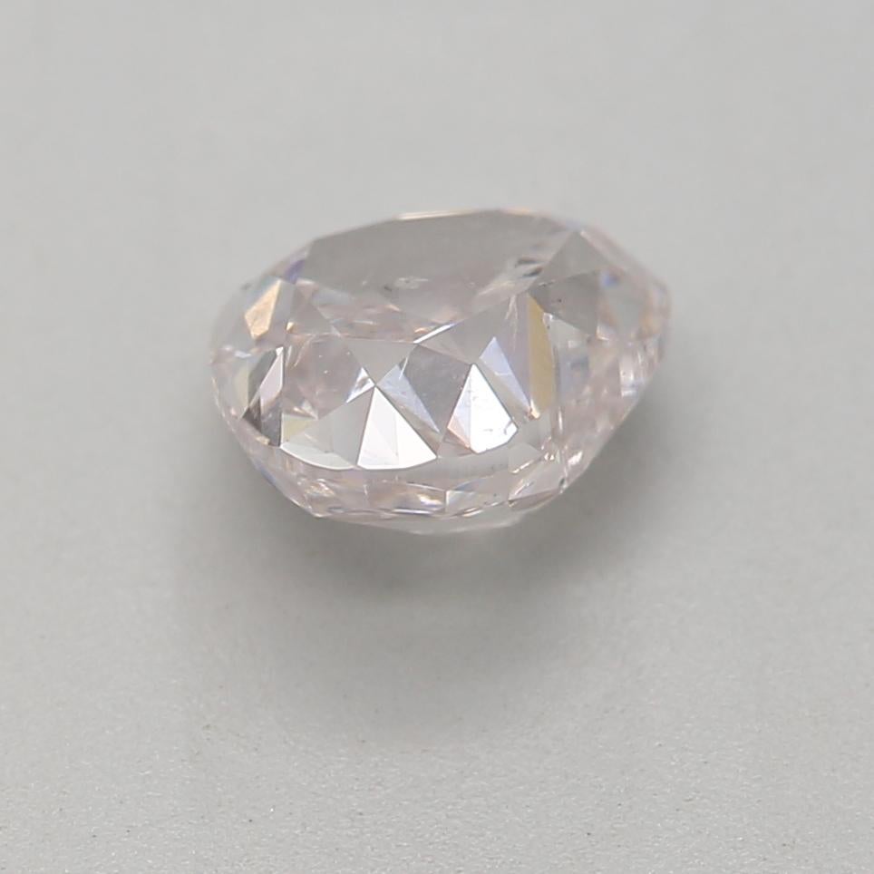 GIA Certified 0.71 Carat Light Pink SI2 Clarity Diamond In New Condition For Sale In บางรัก, TH