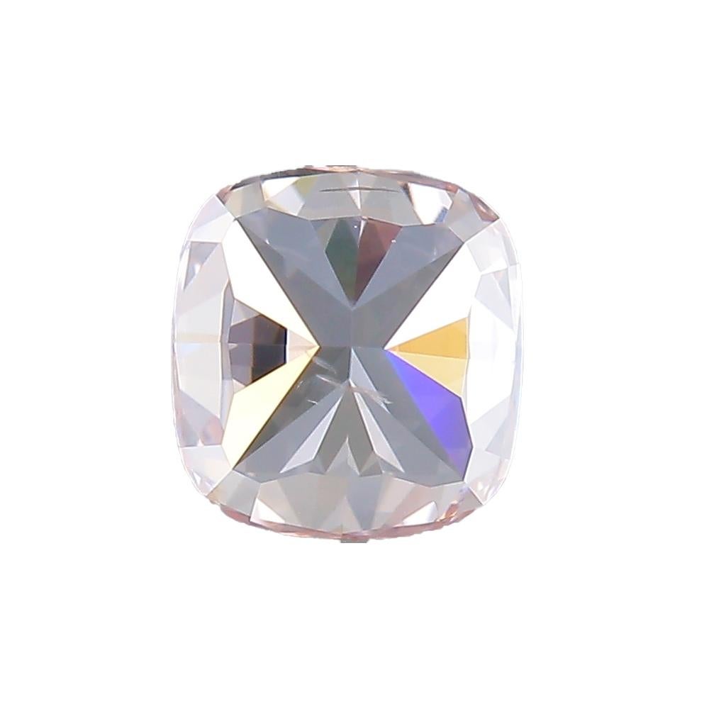 Gia zertifizierter 0,71 rosafarbener I1-Diamant im Kissenschliff für Damen oder Herren im Angebot