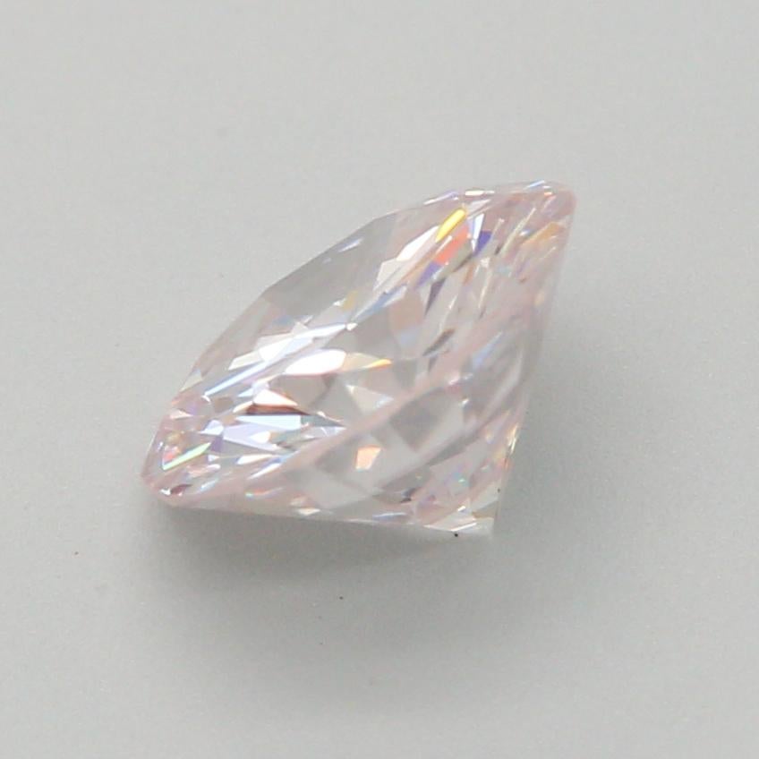 da uomo o donna Diamante certificato GIA da 0,72 carati di colore rosa tenue con purezza VS1 in vendita