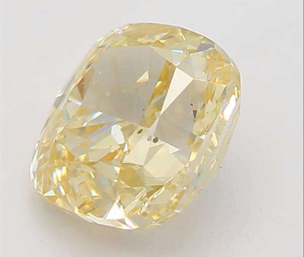 Taille coussin Diamant jaune brun clair de 0,72 carat de pureté SI1 certifié par le GIA en vente