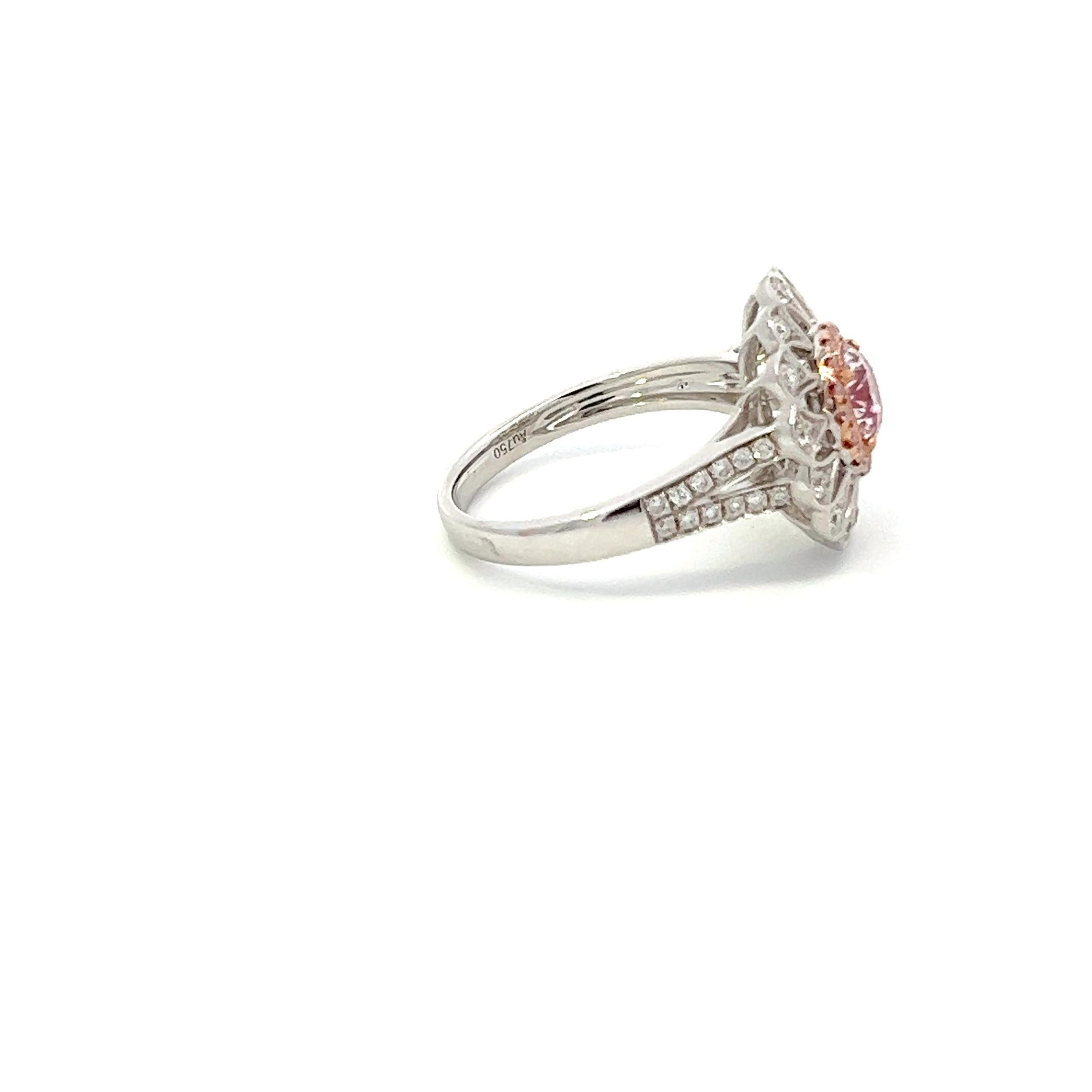 GIA Certified 0.72 Carat Pink Diamond Ring In New Condition For Sale In Los Angeles, CA