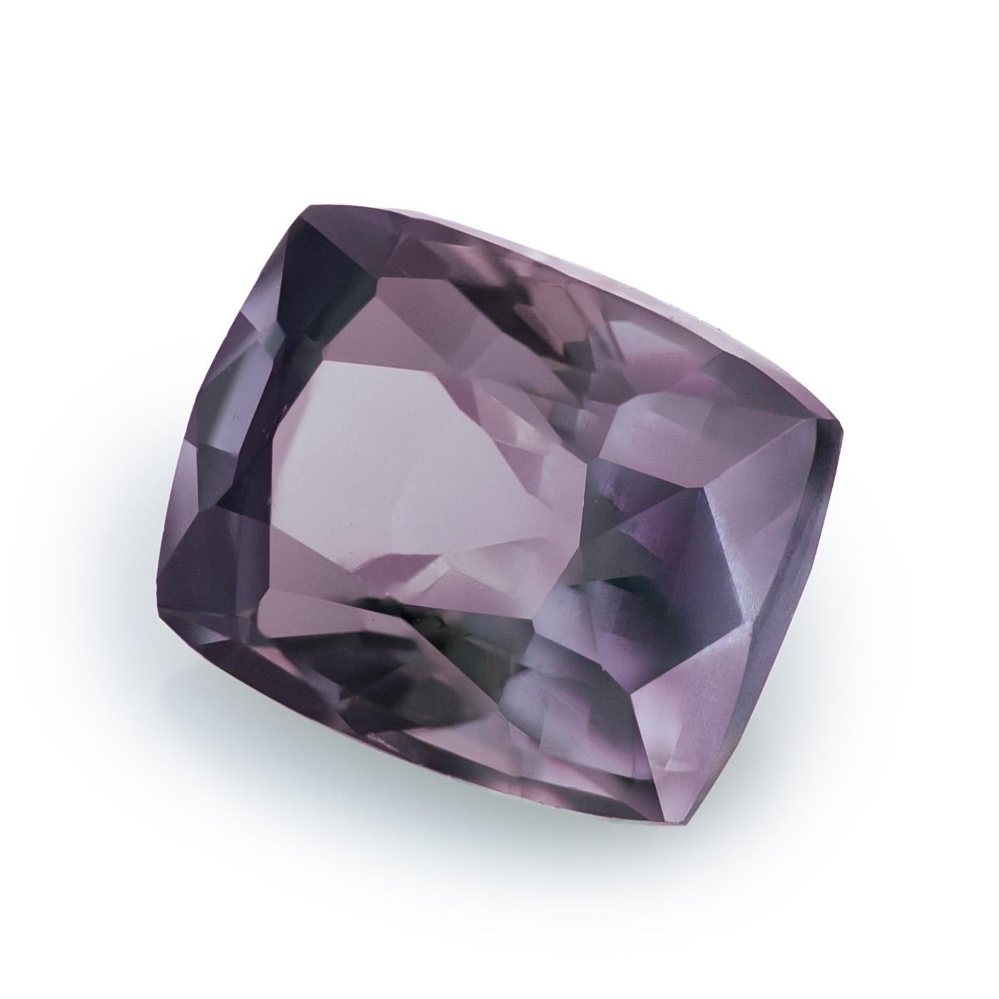 Women's or Men's GIA Certified 0.72 Carats Color Changes Alexandrite For Sale