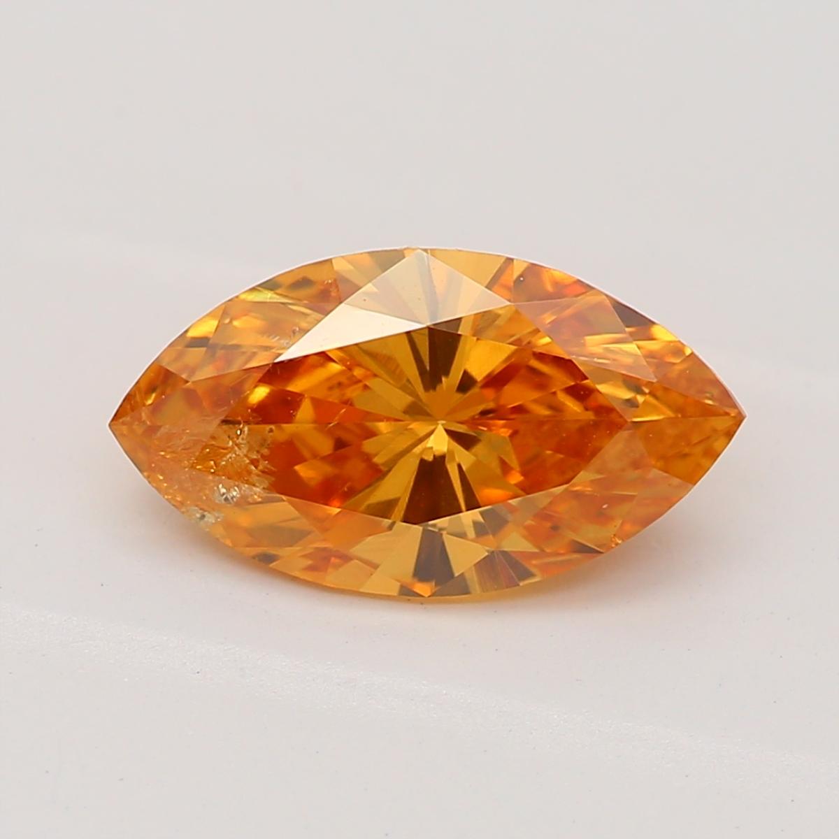 Taglio marquise Diamante certificato GIA da 0,73 carati di colore giallo intenso arancione con purezza I1 in vendita