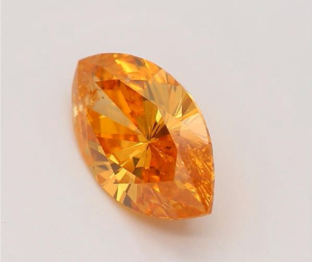 Diamante certificato GIA da 0,73 carati di colore giallo intenso arancione con purezza I1 In condizioni Nuovo in vendita a บางรัก, TH