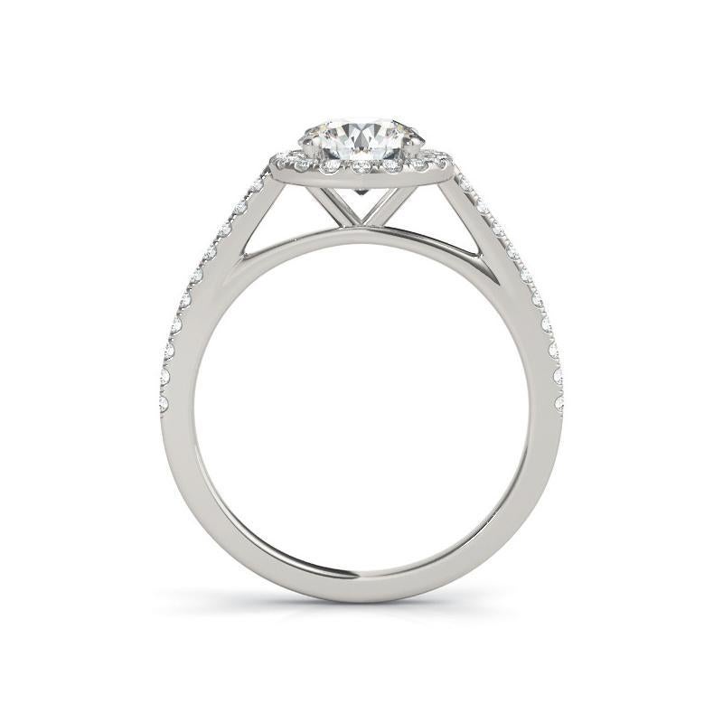 Halo radiante con pavé de 0,73 quilates certificado por GIA  Anillo de diamantes en Nuevo estado para la venta en New York, NY
