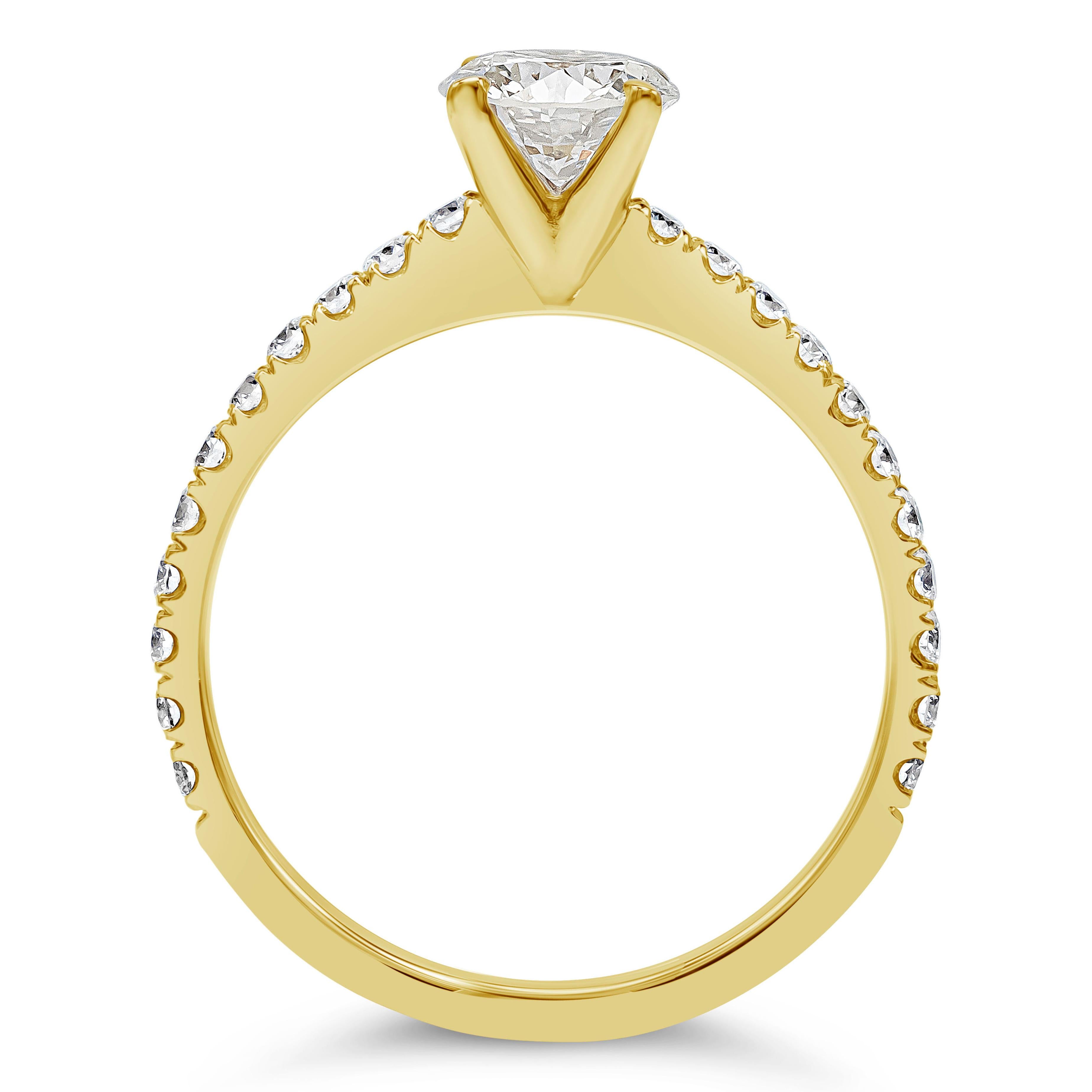 Anillo de compromiso con pavé de diamantes talla redonda brillante de 0,73 quilates certificado por el GIA  Contemporáneo en venta