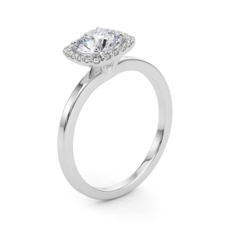 GIA zertifiziert 0,74 Karat Kissen Halo Rund  Diamantring im Angebot 1