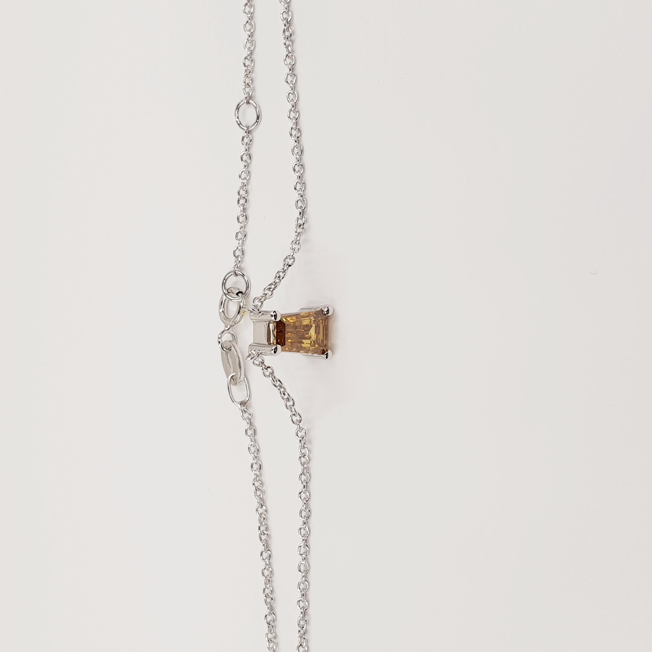 GIA-zertifizierte 0,75 Karat Ausgefallene Farbe Honig/I1 Diamant-Halskette 750 Weißgold Damen im Angebot