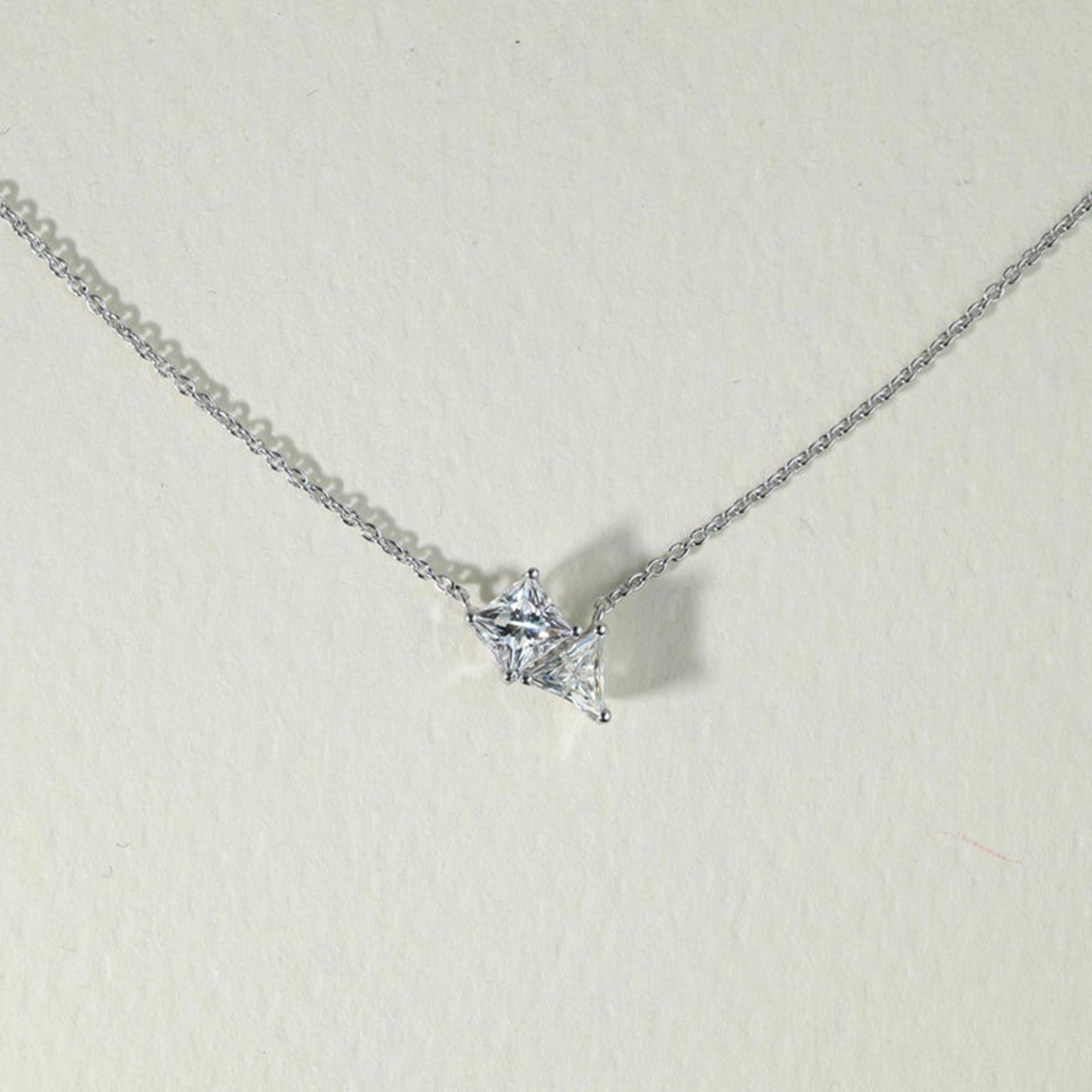 Rapporto GIA certificato 0,75 carati per la collana di diamanti a triangolo Princess. in vendita 5