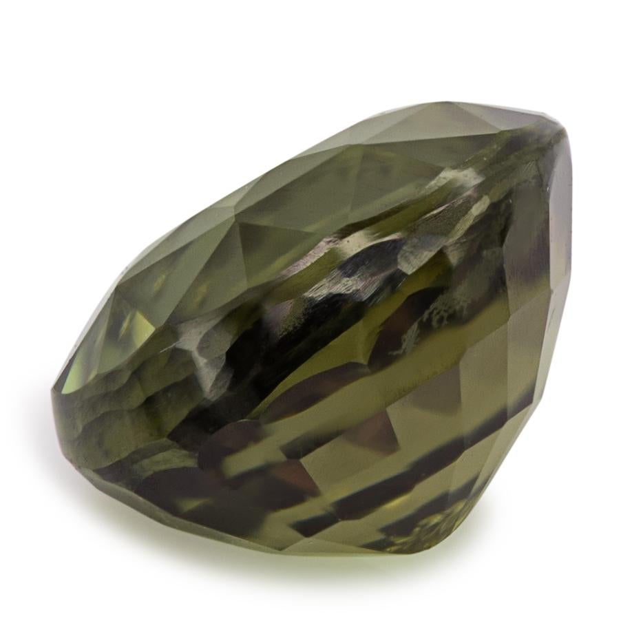 GIA Certified 0.77 Carat Natural Alexandrite, Color Changing Precious Stone In New Condition For Sale In Los Angeles, CA