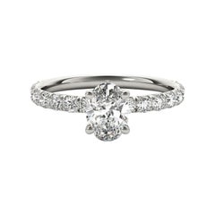 GIA zertifiziert 0.79 Karat Oval Solitär & Pave  Diamantring