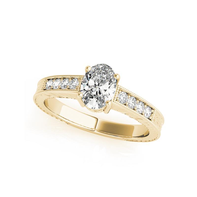 Taglio ovale Anello con diamante ovale doppio cesto in oro giallo vintage certificato GIA da 0.8 carati in vendita