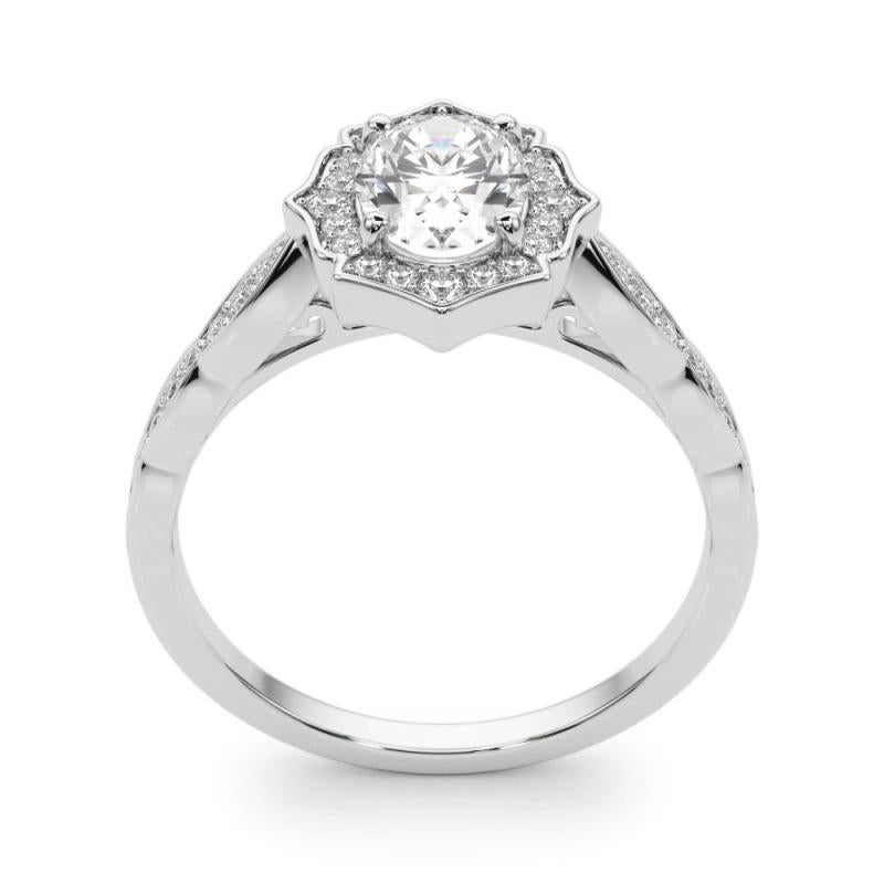 Anillo de diamantes de oro blanco catedral con halo ovalado de 0.8 quilates certificado por GIA en Nuevo estado para la venta en New York, NY