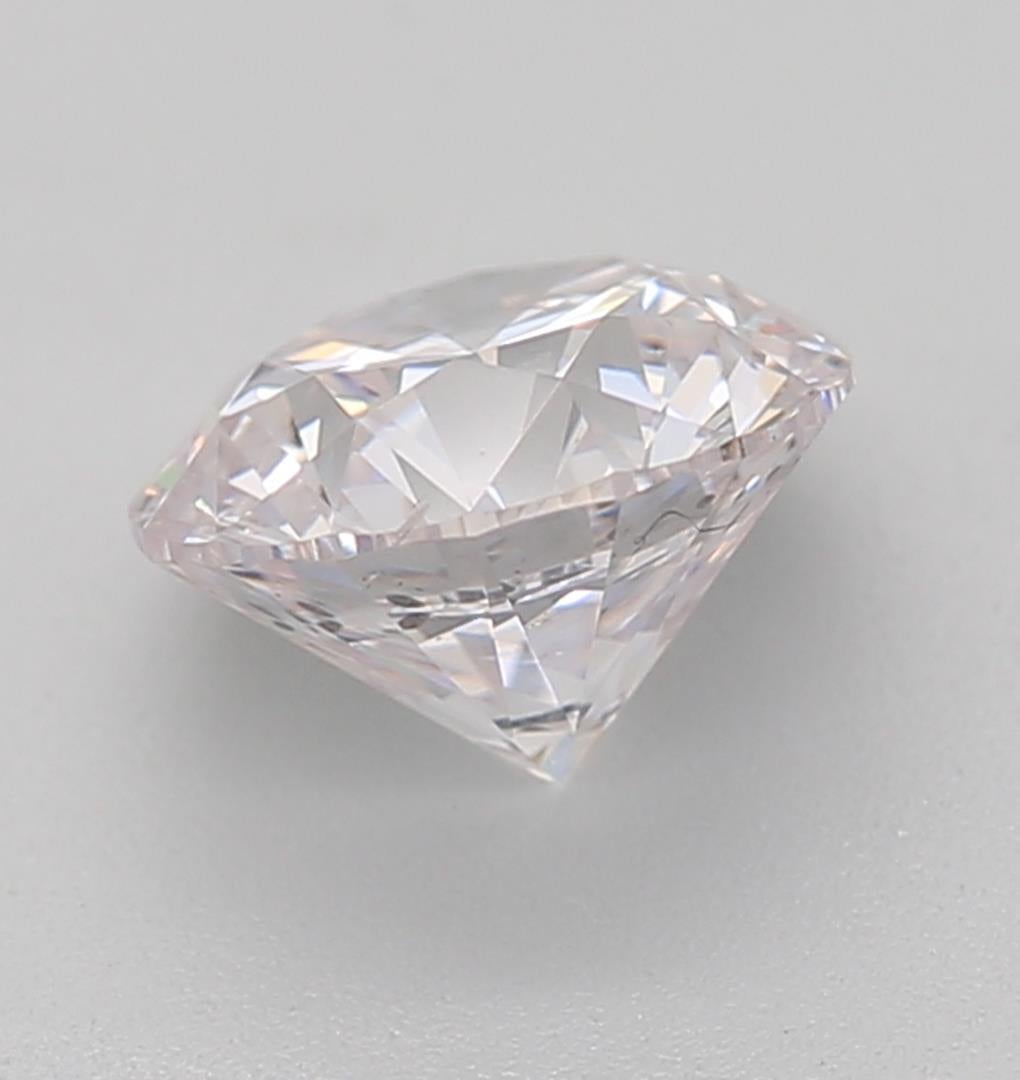GIA Certified 0.80 Carat Faint Pink SI2 Clarity Diamond In New Condition For Sale In บางรัก, TH