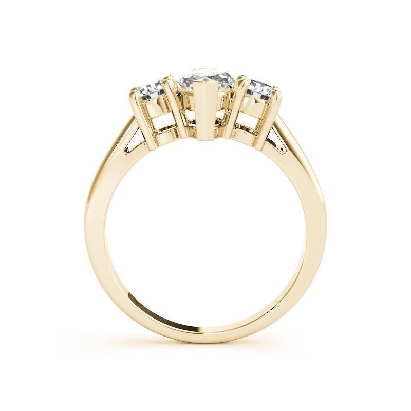 GIA Certified 0,80 Carati Marquise Three-Stone Anniversary Diamond Ring In condizioni Nuovo in vendita a New York, NY