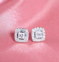GIA Certified 0.80 Carats D/VS2 Diamonds 18k Gold Stud Earrings